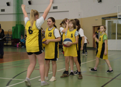 Mistrzostwa ośrodka Sulechowa szkół podstawowych w piłce koszykowej dziewcząt